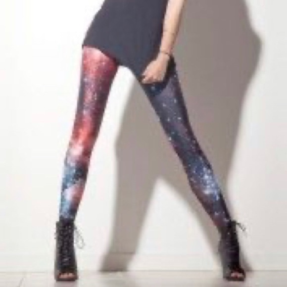 BLACKMILK Sz M Red Galaxy Nova Galactic Space Stars Shiny Art to Wear  Leggings - Picture 1 of 7